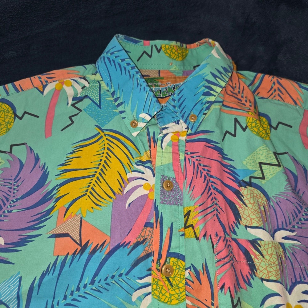 Chubbies Mens Tropical Pullover Shirt Medium Teal 80s Pastel‎ Palm Tree Print